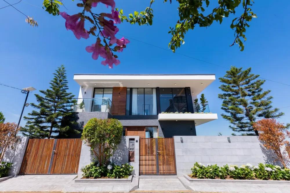 Villa B12