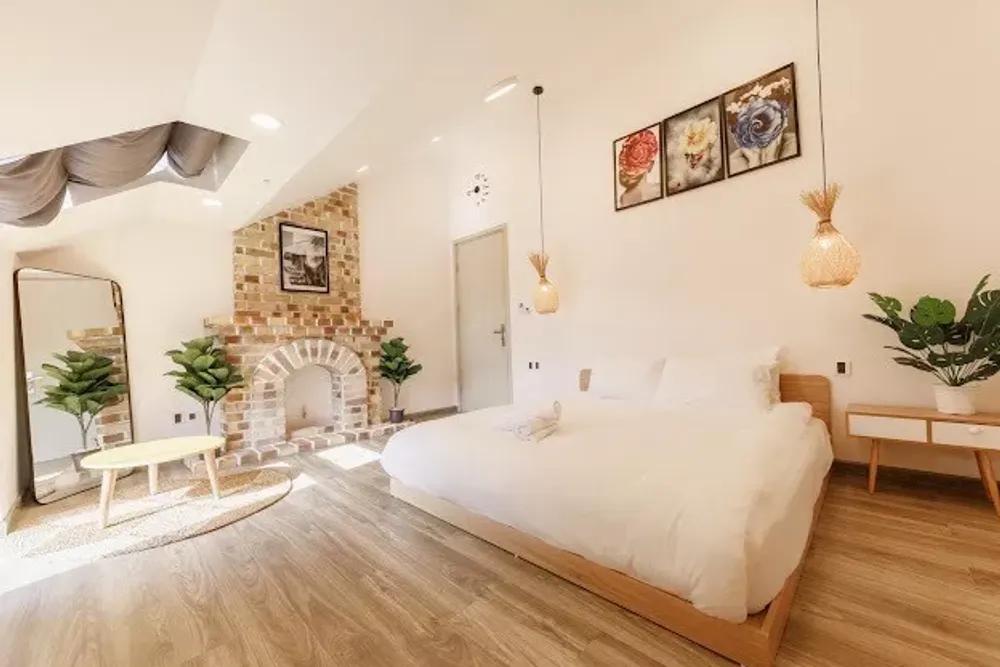 Villa Fullhouse