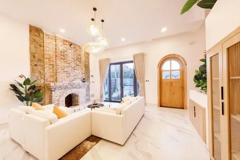 Villa Fullhouse