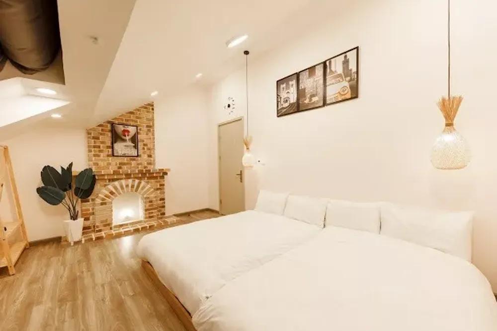 Villa Fullhouse