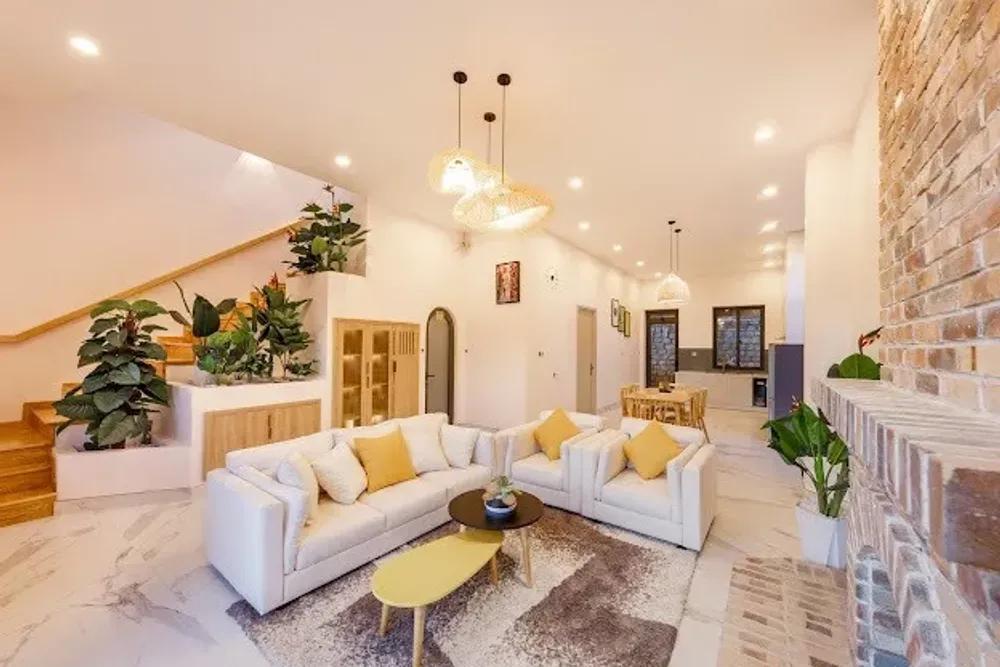 Villa Fullhouse