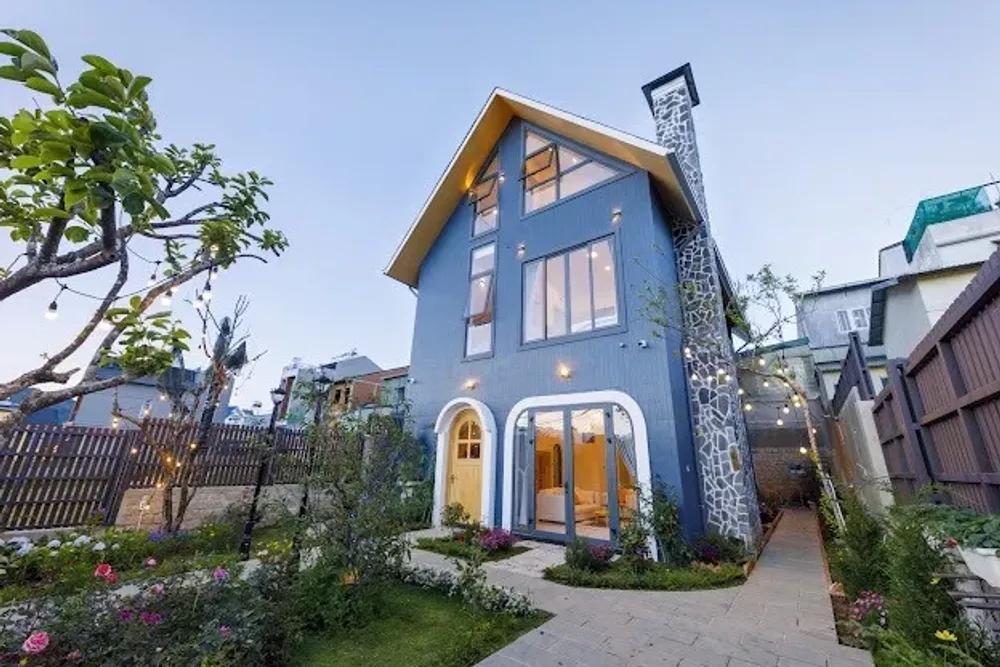 Villa Fullhouse